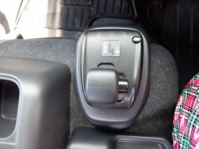 いすゞ フォワード 2RG-FTR90U2の写真25