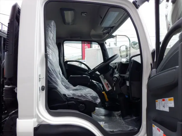 いすゞ フォワード 2RG-FRR90S4の写真14