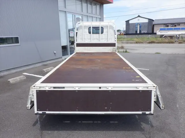 日野 デュトロ 2RG-XZU655M(2WD)の写真7