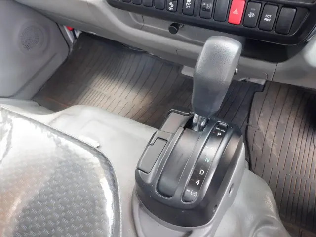 日野 デュトロ 2RG-XZU655M(2WD)の写真17