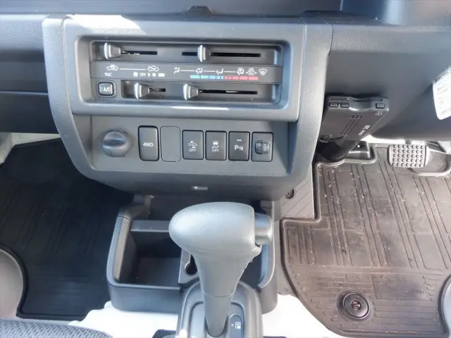 ダイハツ ハイゼットトラック 3BD-S510Pの写真17