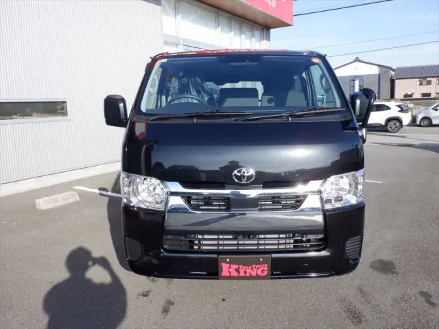 トヨタ ハイエースバン 3DF-GDH201Vの写真2