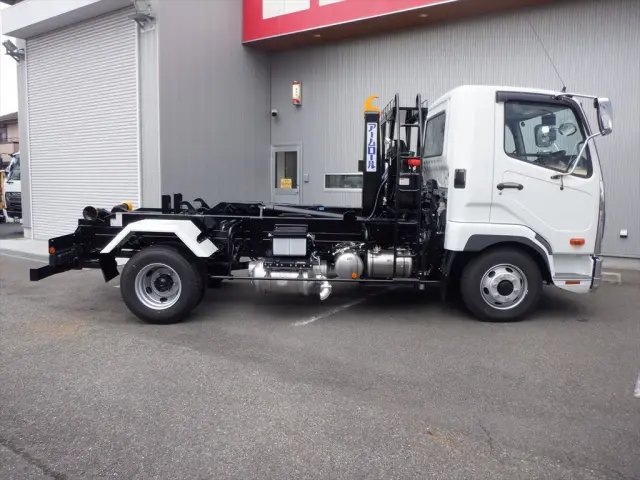 三菱 ファイター 2KG-FK72Fの写真6