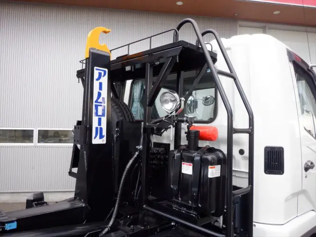 三菱 ファイター 2KG-FK72Fの写真8