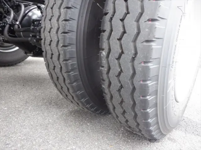 三菱 ファイター 2KG-FK72Fの写真28