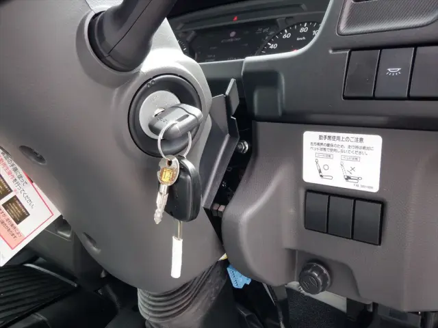 いすゞ フォワード 2RG-FRR90S4の写真15