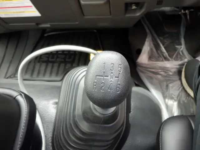 いすゞ フォワード 2RG-FRR90S4の写真19