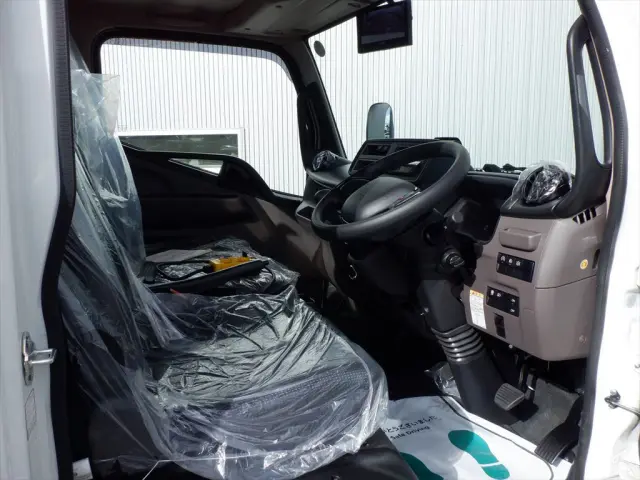 三菱 キャンター 2RG-FBAV0の写真14