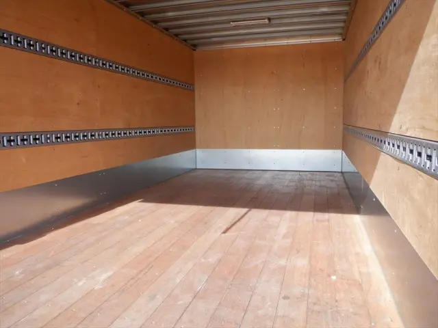 三菱 キャンター 2PG-FEB80の写真8