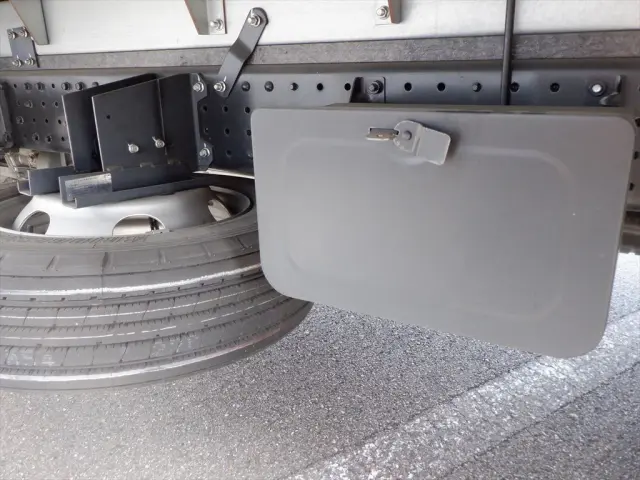 三菱 キャンター 2PG-FEB80の写真15