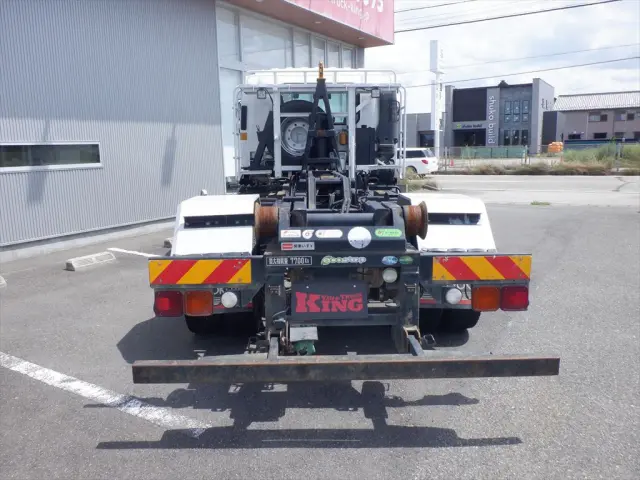 いすゞ フォワード 2RG-FTR90U2の写真4