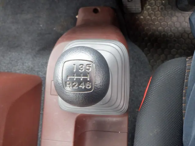 日野 レンジャー 2PG-FC2ABA(2WD)の写真29