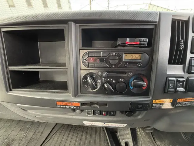 いすゞ フォワード 2PG-FRR90S1の写真26