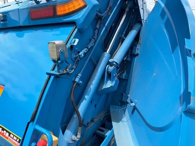 日野 デュトロ BDG-XZU414Mの写真15