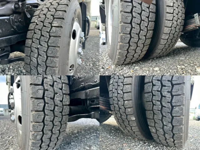 いすゞ エルフ BKG-NKR85AN(2WD)の写真12