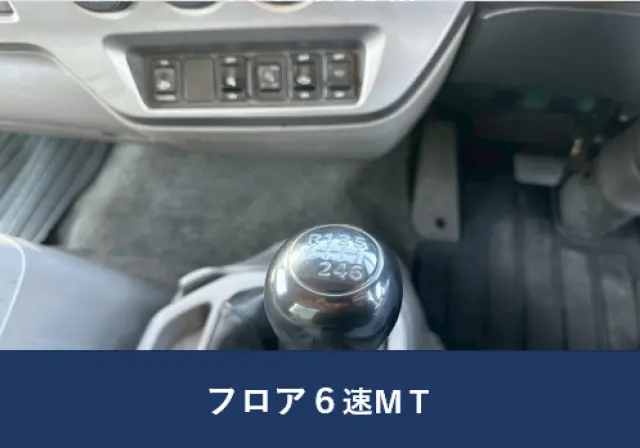UD コンドル TKG-MK38L(2WD)の写真15