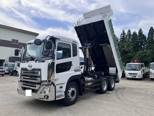 UD クオン 2RG-CW5DL(6x4)の写真9