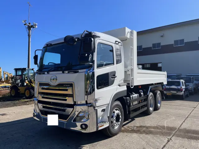 UD クオン 2WG-CW5DL(6x4)の写真1
