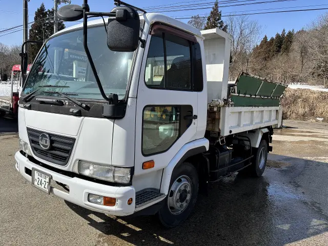 ＵＤ コンドル BDG-MK36C(2WD)の写真7