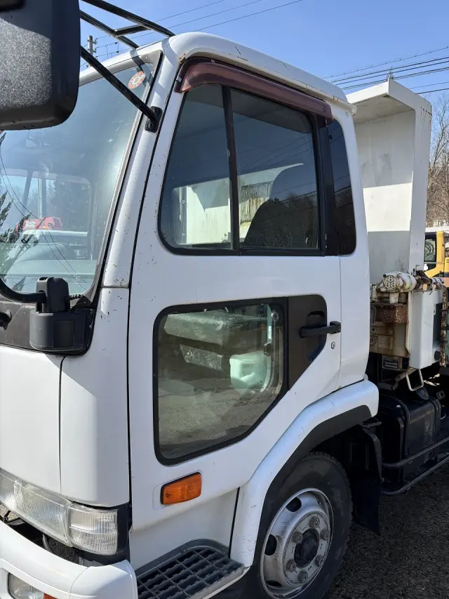 ＵＤ コンドル BDG-MK36C(2WD)の写真23