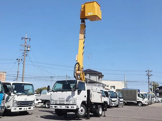 いすゞ エルフ TDG-NKS85AN(4WD)の写真15