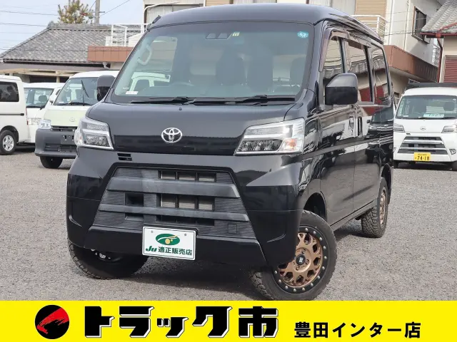 トヨタ ピクシスバン 3BD-S331M(4WD)の写真1