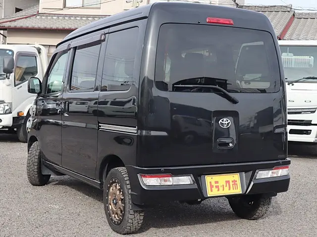 トヨタ ピクシスバン 3BD-S331M(4WD)の写真7