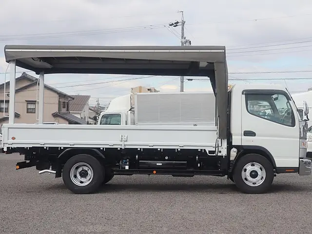 三菱 キャンター 2PG-FEB90(2WD)の写真10