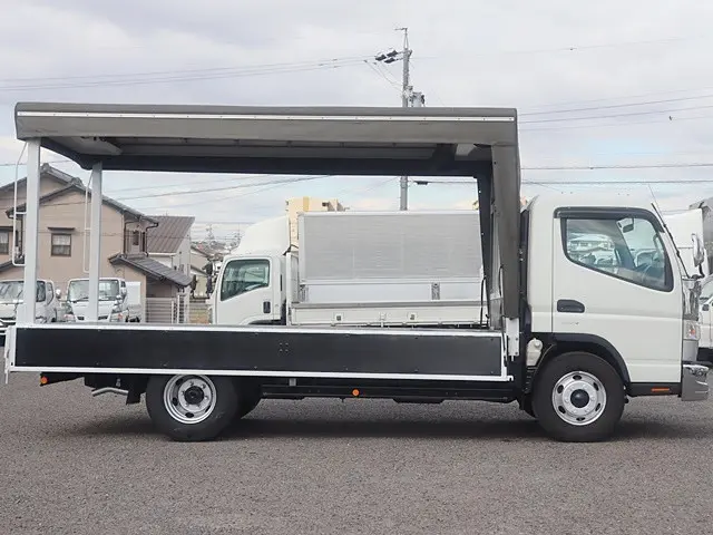 三菱 キャンター 2PG-FEB90(2WD)の写真13