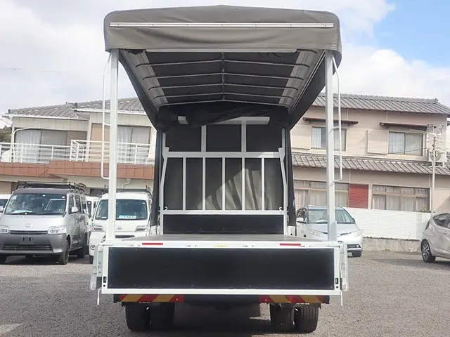 三菱 キャンター 2PG-FEB90(2WD)の写真14