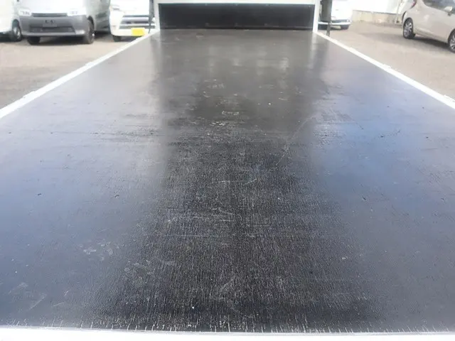 三菱 キャンター 2PG-FEB90(2WD)の写真15