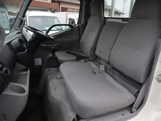 日野 デュトロ TKG-XZU605M(2WD)の写真33