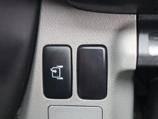 日野 デュトロ TKG-XZU605M(2WD)の写真38