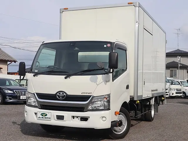 トヨタ ダイナ TKG-XZU710(2WD)の写真2