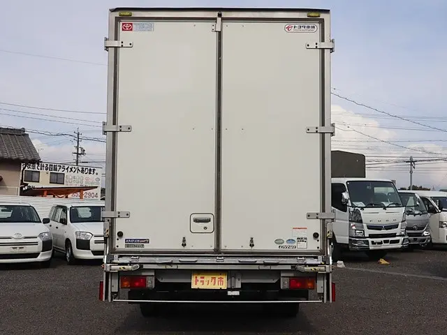 トヨタ ダイナ TKG-XZU710(2WD)の写真6