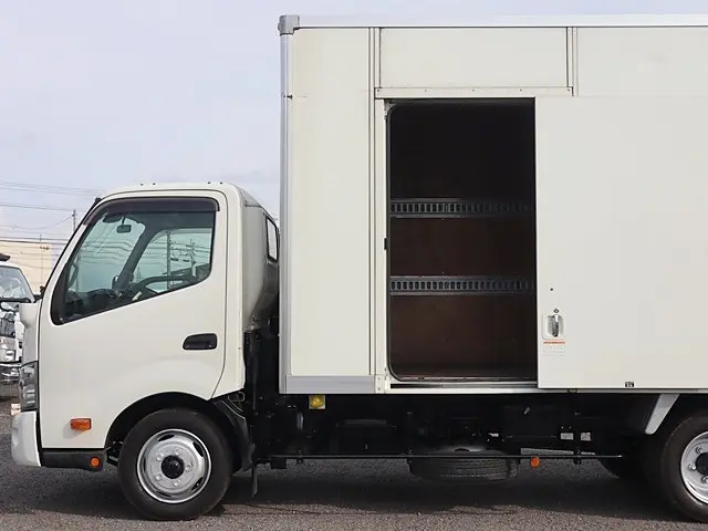 トヨタ ダイナ TKG-XZU710(2WD)の写真10