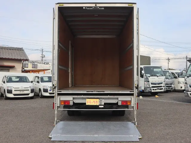 トヨタ ダイナ TKG-XZU710(2WD)の写真11