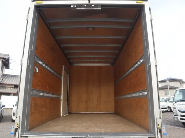 トヨタ ダイナ TKG-XZU710(2WD)の写真12