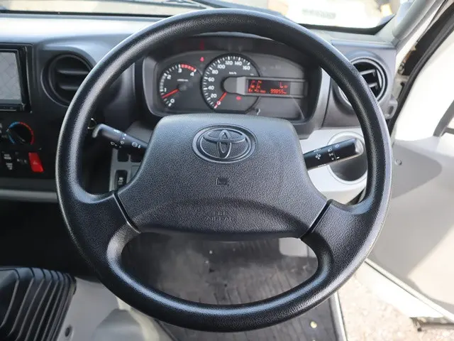 トヨタ ダイナ TKG-XZU710(2WD)の写真38