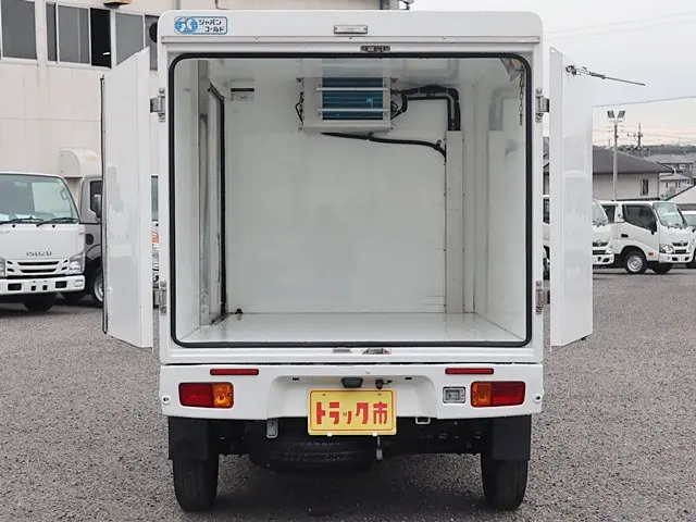 ダイハツ ハイゼットトラック EBD-S500P(2WD)の写真11