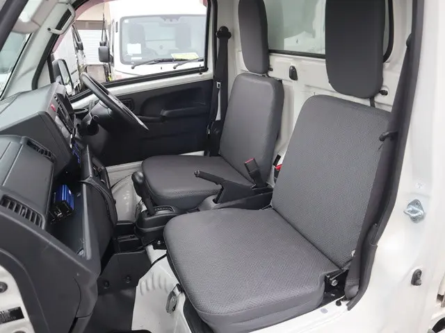 ダイハツ ハイゼットトラック EBD-S500P(2WD)の写真36