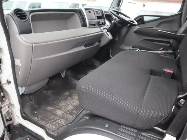 三菱 キャンター TPG-FEB50(2WD)の写真29