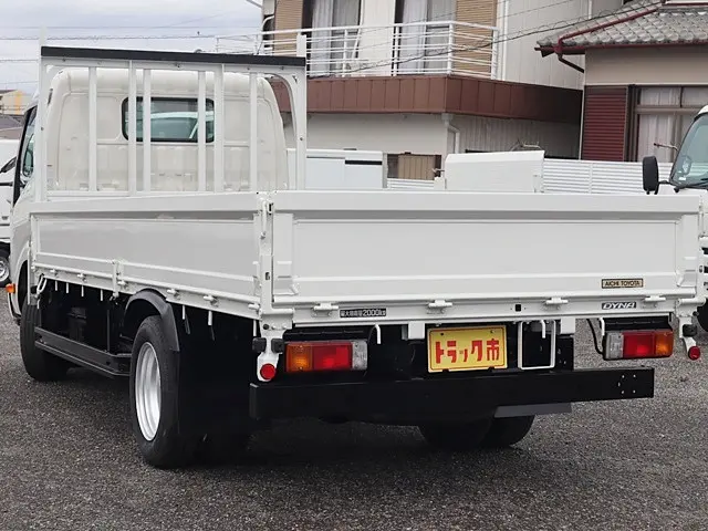 トヨタ ダイナ 2RG-XZU655(2WD)の写真7