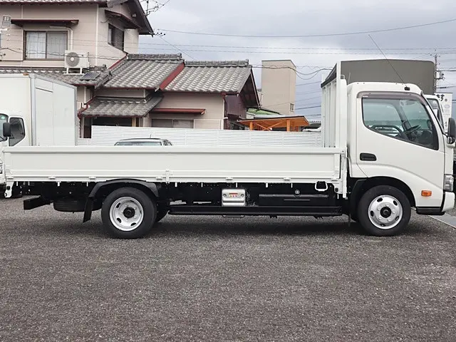 トヨタ ダイナ 2RG-XZU655(2WD)の写真8