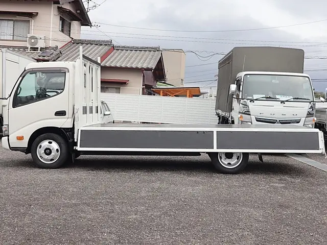 トヨタ ダイナ 2RG-XZU655(2WD)の写真13