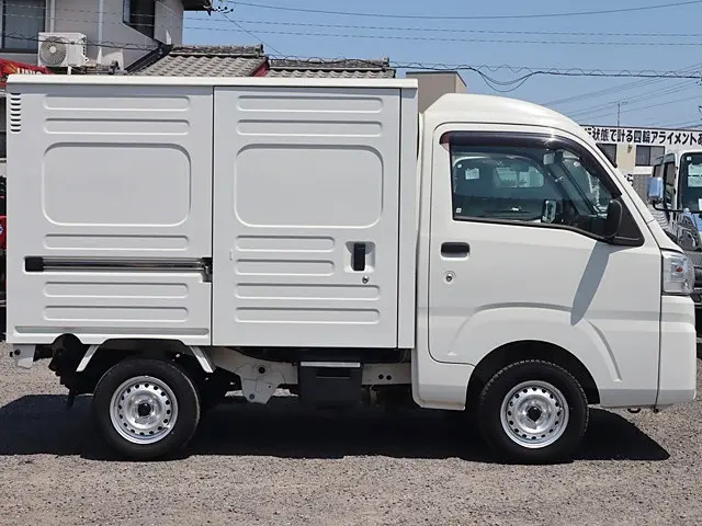 ダイハツ ハイゼットトラック EBD-S500P(2WD)の写真8