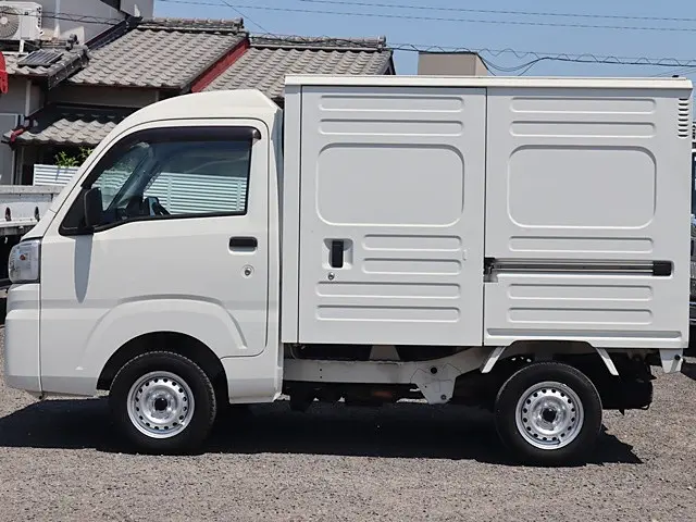 ダイハツ ハイゼットトラック EBD-S500P(2WD)の写真9