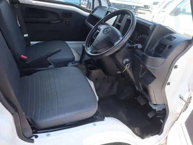 ダイハツ ハイゼットトラック EBD-S500P(2WD)の写真31