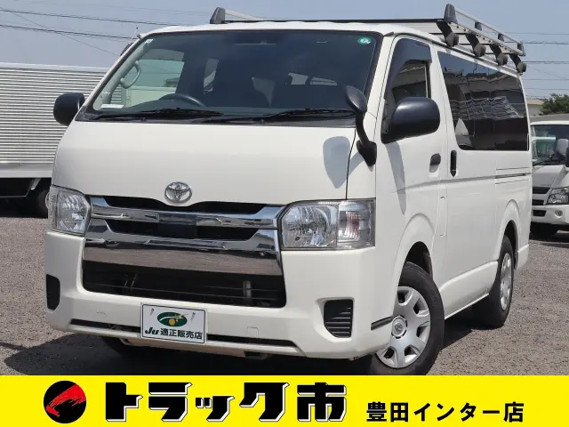 トヨタ その他(トヨタ) QDF-GDH201V(2WD)の写真1