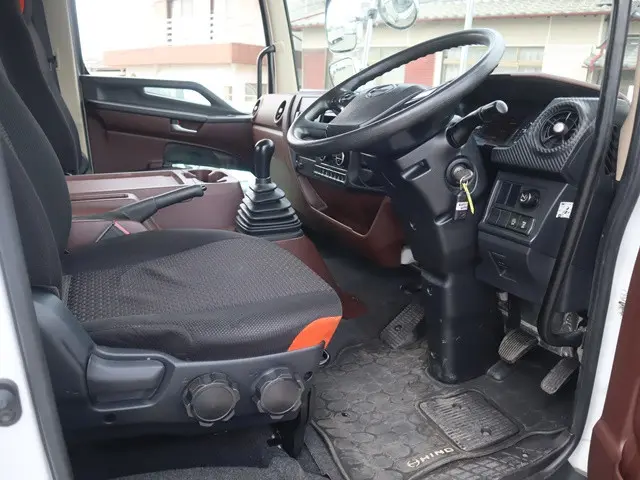 日野 レンジャー 2KG-FD2ABA(2WD)の写真29